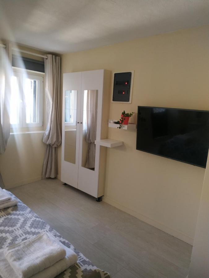 Gerry's Place Corfu (city)